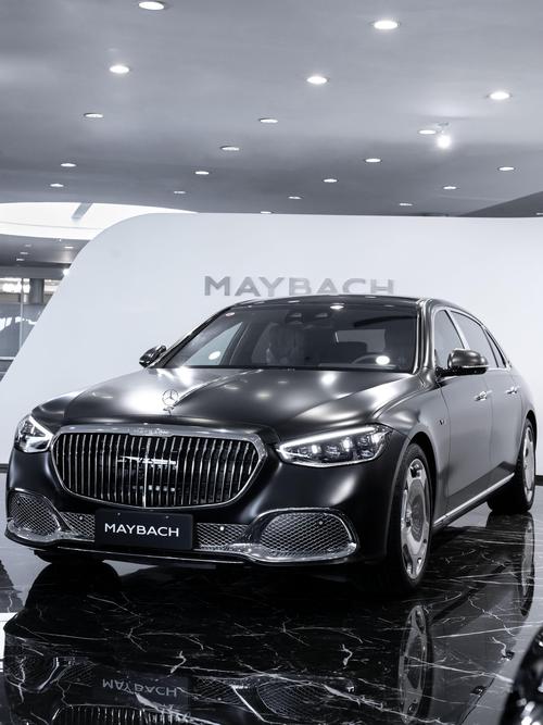 成都251岚图汽车的售后服务让用户无忧出行，迈巴赫未来的豪华车趋势